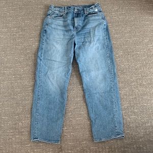 American Eagle 90s Straight Jean